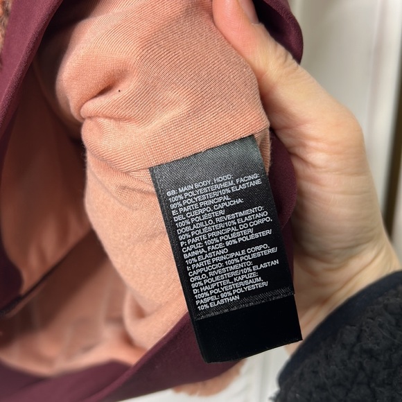 North Face furry zip hooded pocket vest - Picture 4 of 6